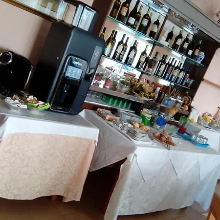 Lorena Hotel 2*