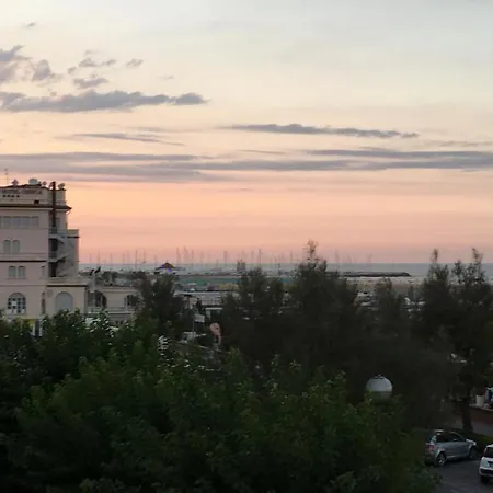 Lorena 2* Cervia